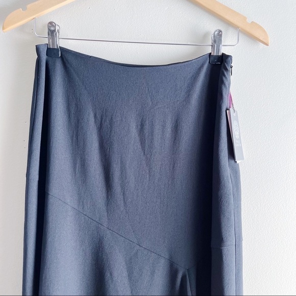 NWT Vince Camuto • Asymmetrical Hem Flowy Midi Skirt in Black, Size 0 - Picture 3 of 10